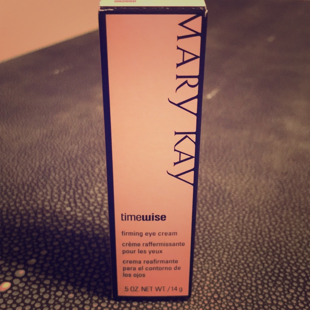 Mary Kay TimeWise firming eye cream